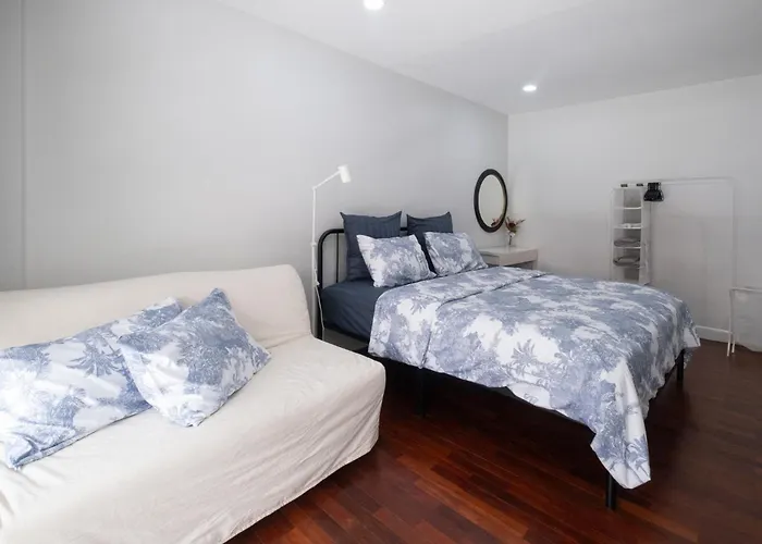 The Blue Door 3 Bedroom House Sukhumvit 4 * Bangkok