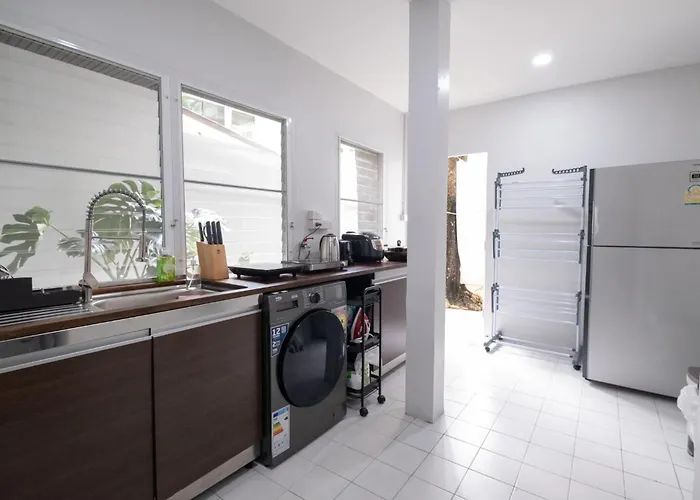 The Blue Door 3 Bedroom House Sukhumvit 4 Bangkok