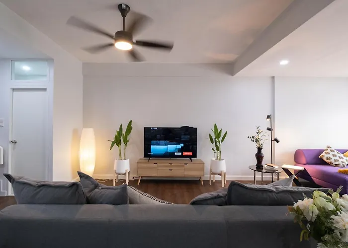 The Blue Door 3 Bedroom House Sukhumvit 4