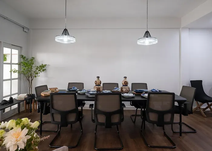 The Blue Door 3 Bedroom House Sukhumvit 4 *