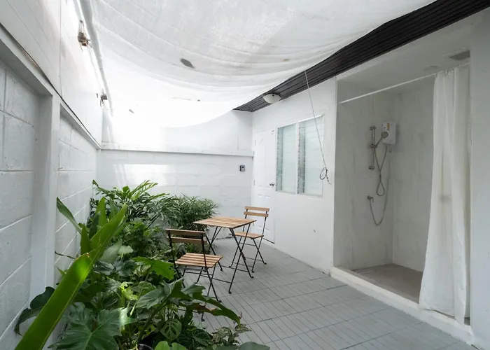 The Blue Door 3 Bedroom House Sukhumvit 4 Hébergement de vacances *