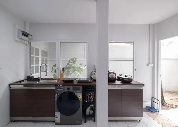 Hébergement de vacances The Blue Door 3 Bedroom House Sukhumvit 4 Bangkok
