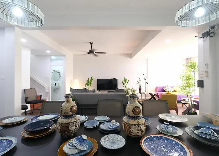 The Blue Door 3 Bedroom House Sukhumvit 4 Hébergement de vacances *
