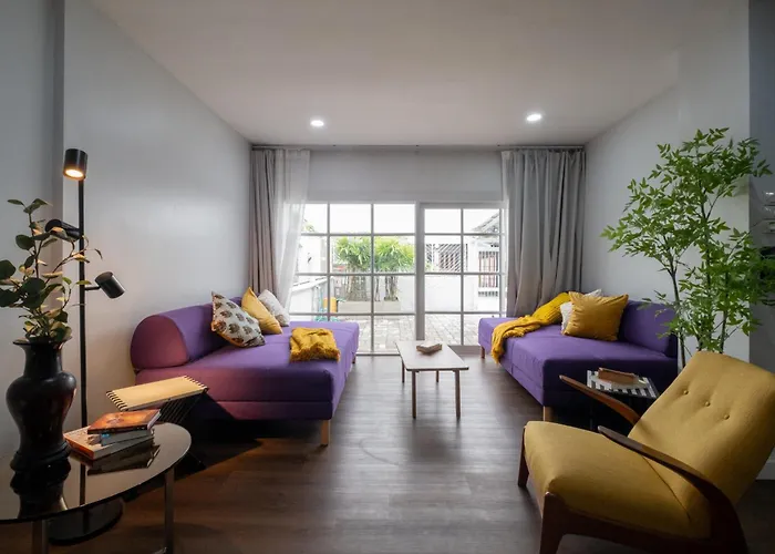 The Blue Door 3 Bedroom House Sukhumvit 4 Bangkok
