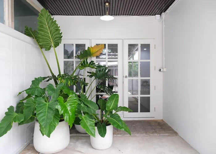 The Blue Door 3 Bedroom House Sukhumvit 4 Bangkok