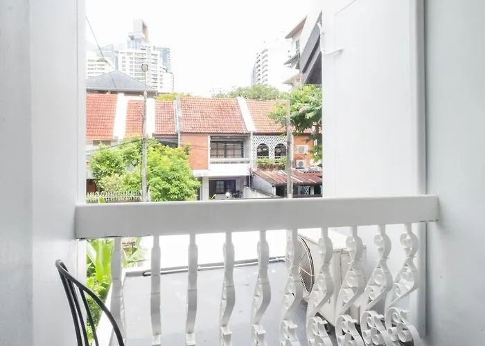 The Blue Door 3 Bedroom House Sukhumvit 4 Hébergement de vacances *