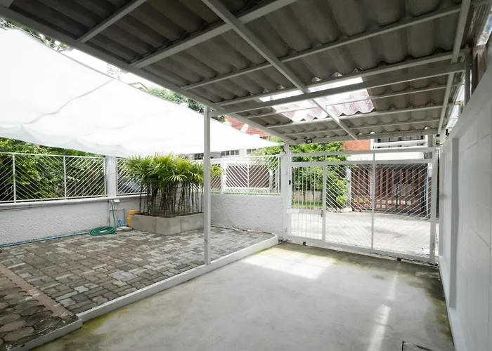 The Blue Door 3 Bedroom House Sukhumvit 4 Hébergement de vacances